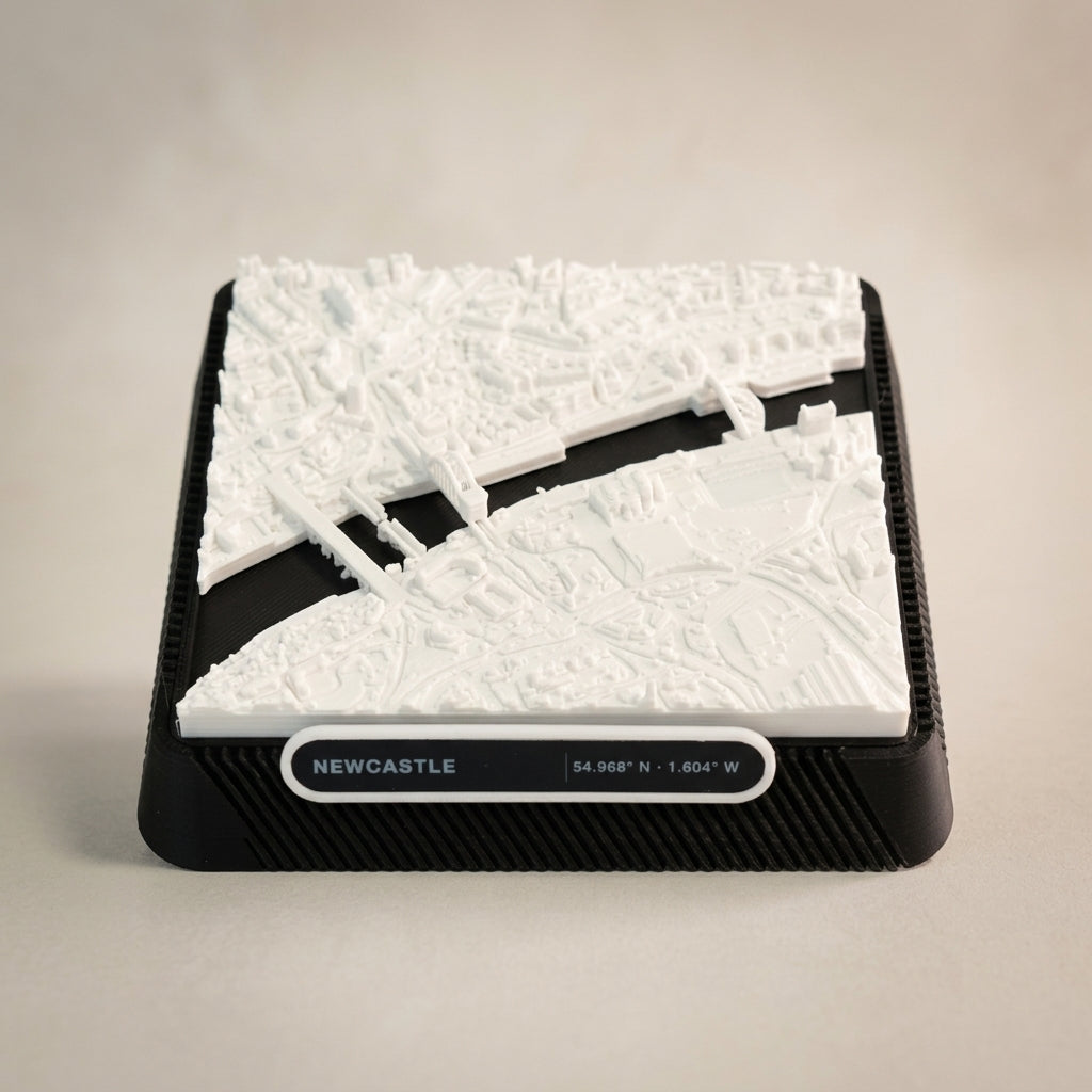 Newcastle upon Tyne Quayside 3D printed city map · 9×9cm relief model · 54.968° N · 1.604° W
