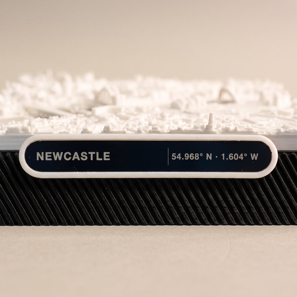 Newcastle upon Tyne Quayside 3D printed city map · 9×9cm relief model · 54.968° N · 1.604° W