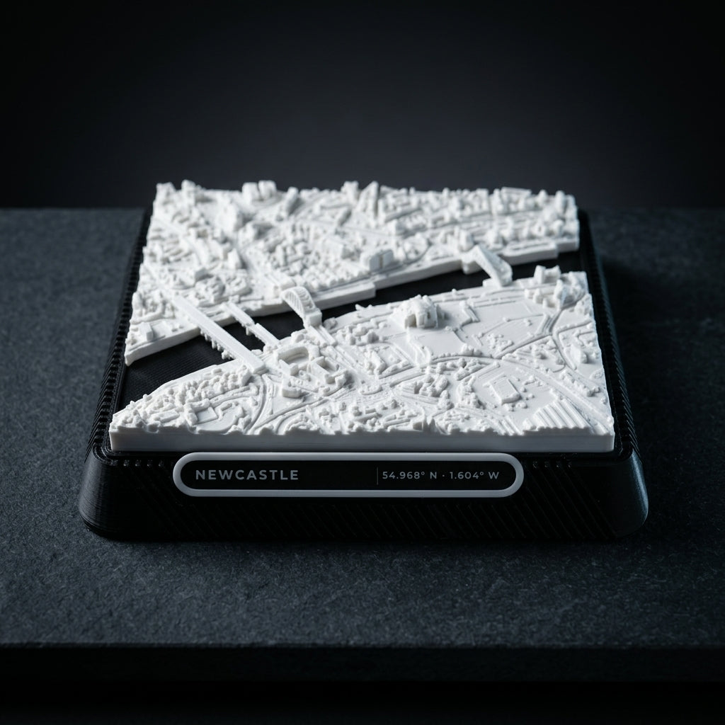 Newcastle upon Tyne Quayside 3D printed city map · 9×9cm relief model · 54.968° N · 1.604° W