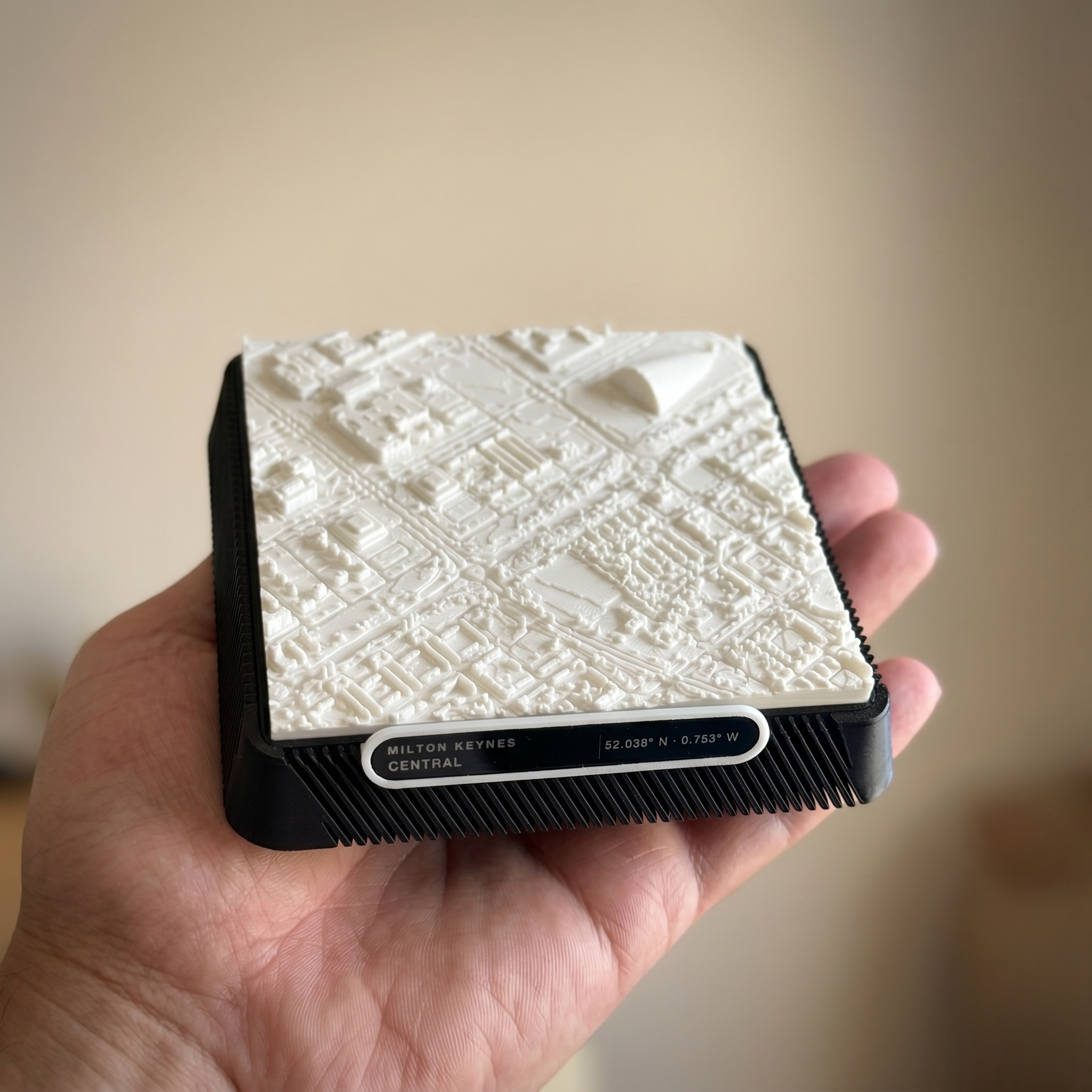 Milton Keynes Central Milton Keynes 3D printed city map · 9×9cm relief model · 52.038° N · 0.753° W