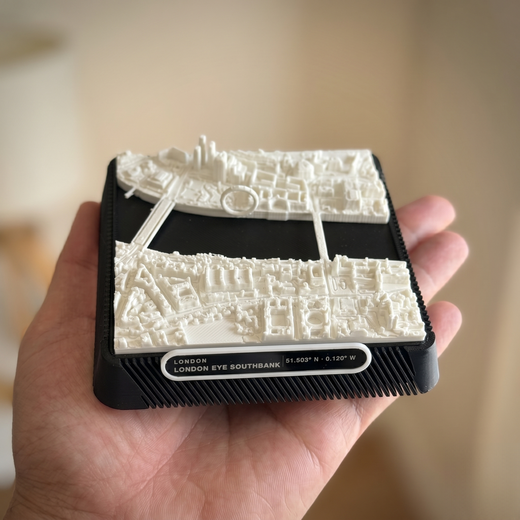 London South Bank 3D printed city map · 9×9cm relief model · 51.503° N · 0.120° W