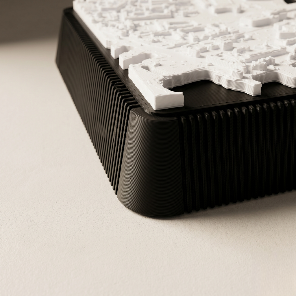 Kingston upon Hull 3D printed city map · 9×9cm relief model · 53.762° N · 0.330° W