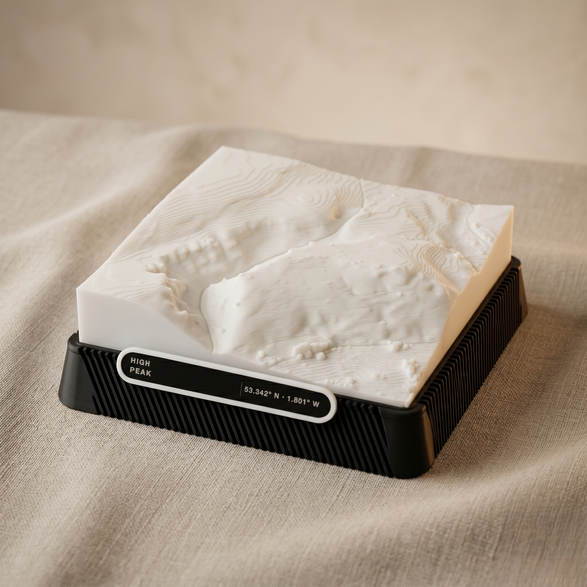 Winnats Pass 3D printed city map · 9×9cm relief model · 53.342° N · 1.801° W
